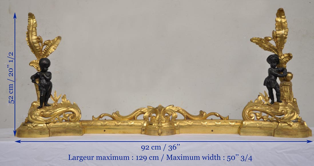 Barre de chenets ancienne en bronze à deux patines aux enfants africains Barre de chenets ancienne en bronze à deux patines aux enfants africains-9