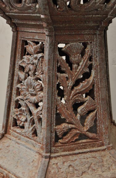 Grande jardinière ancienne de style chinoisante en fonte de fer ajourée Grande jardinière ancienne de style chinoisante en fonte de fer ajourée-13