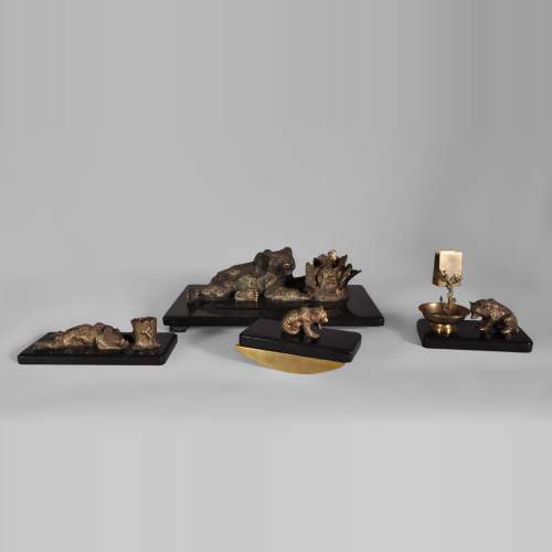 Nikolai Iwanowitsch Lieberich (modèle de) pour la Fonderie Woerffel à Saint-Pétersbourg - Nécessaire à écrire aux ours en bronze et marbre noir