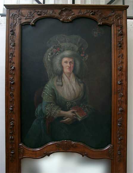 Cheminée et trumeau en chêne avec portrait de dame-8