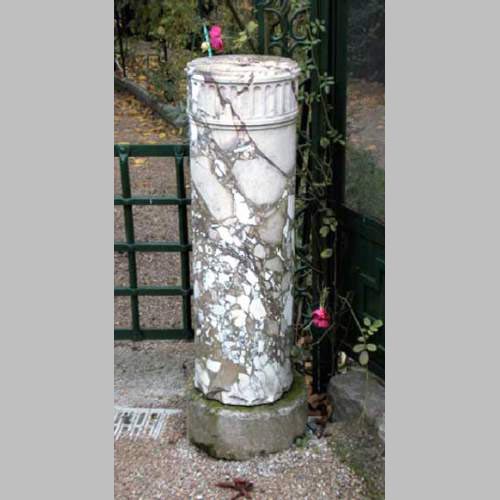 Paire de colonnes en marbre.