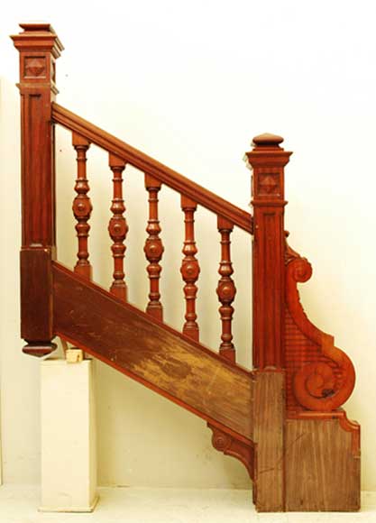 Escalier en acajou fin XIXe siècle.-0
