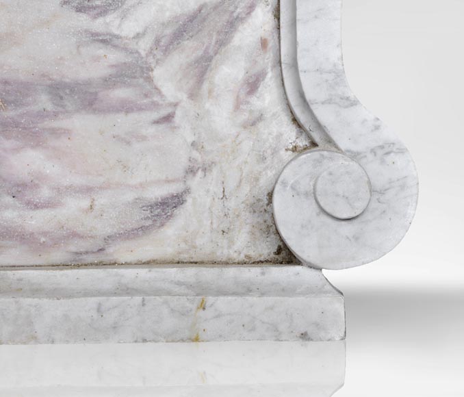Fronton de fontaine en marbre de Carrare et Fleur de Pêcher-3