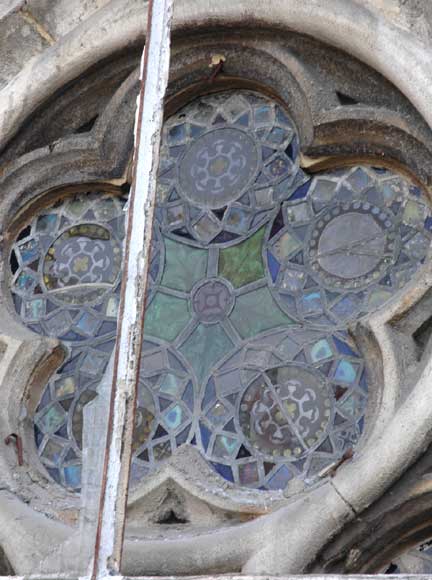 Vitraux de chapelle à motifs floraux-5