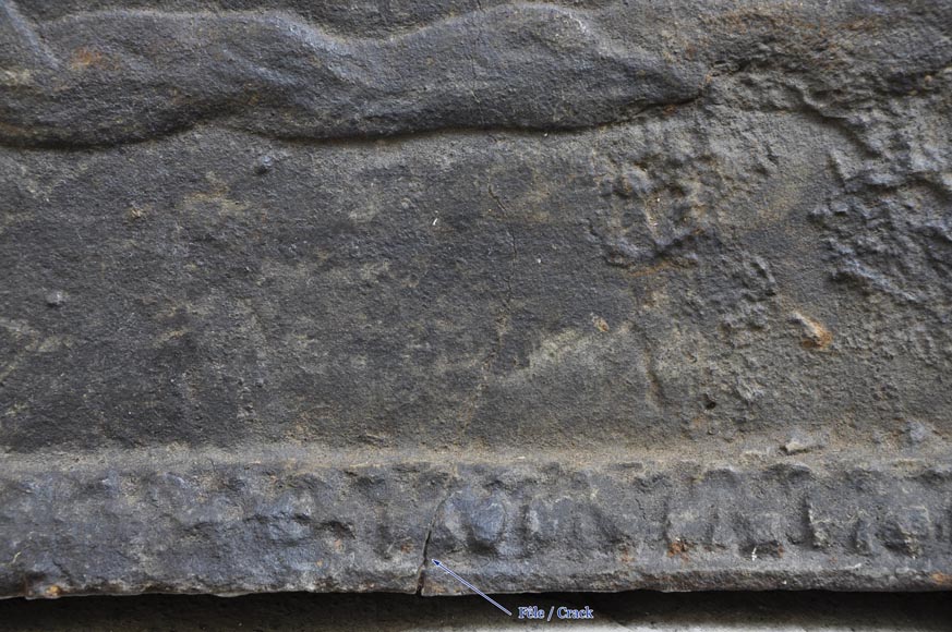 Superbe plaque de cheminée aux armes de Jean Bouhier de Savigny, première moitié du XVIIIè siècle-8