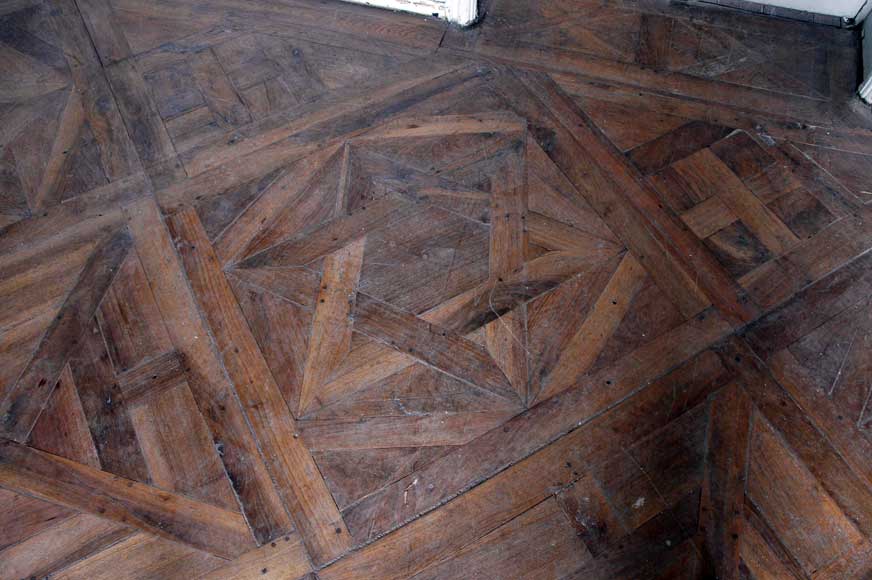 Pièce de boiserie du XVIIIème siècle et son parquet d'origine.-30