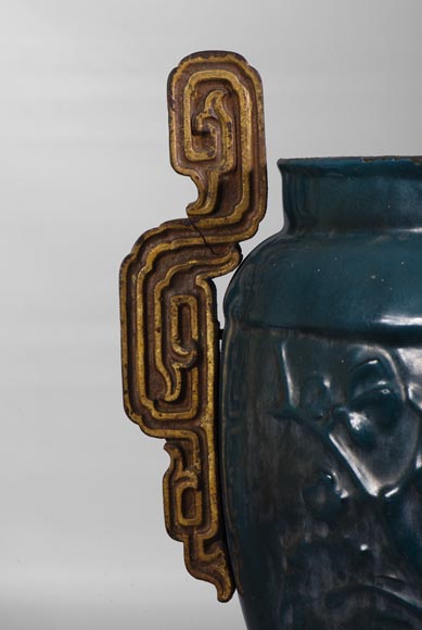 Beau vase de jardin ancien en fonte émaillée bleue, XIXè siècle-2
