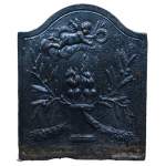 Deux coeurs brûlant sur un autel, ancienne petite plaque de cheminée d'époque Louis XVI 