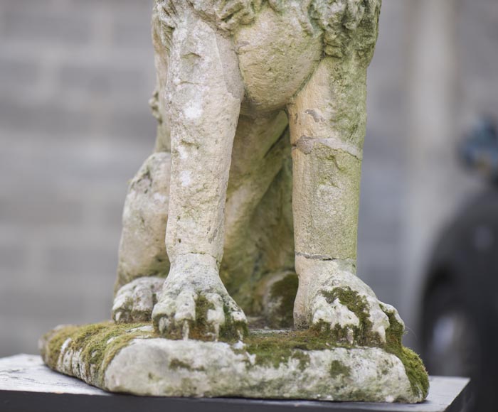 Lion, statue ancienne de jardin en pierre du XVIIè siècle-4