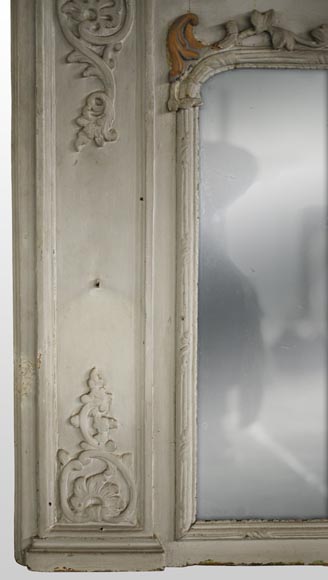 Trumeau ancien de style Régence avec miroir et huile sur toile représentant une scène galante-3