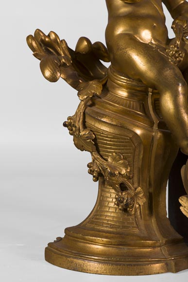 Paire de chenets de style Louis XV en bronze doré à décor d'enfants dans les vignes-4