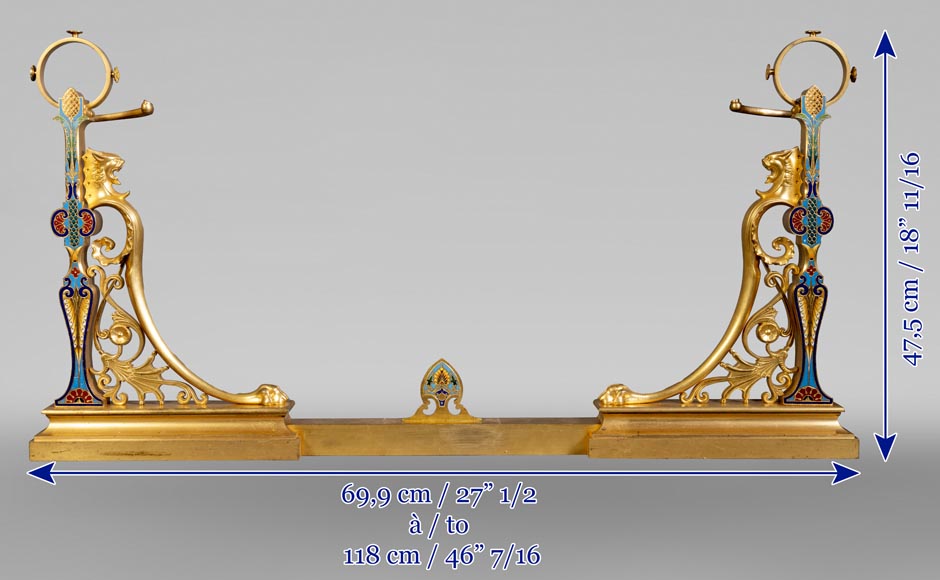Paire de chenets de style Napoléon III en bronze doré au décors émaillé-11