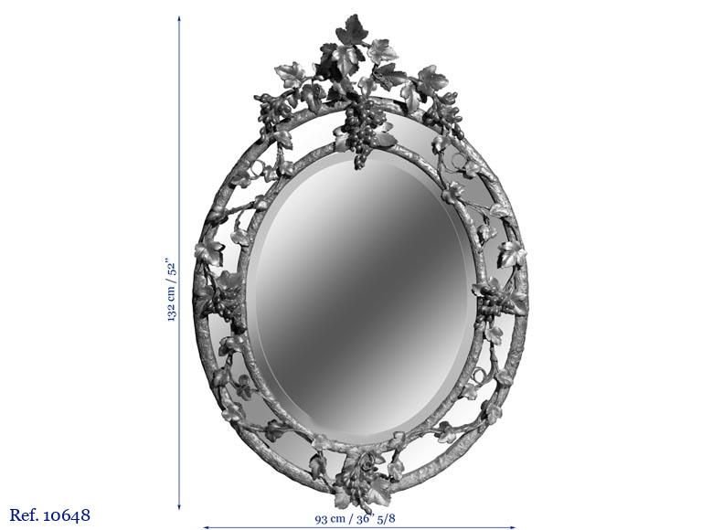 Très beau miroir ovale à parecloses à décor de grappes de raisin et feuilles de vigne-4