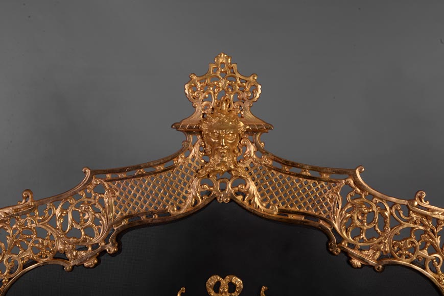 Grand pare-étincelles ancien en bronze doré de style Napoléon III à la tête de satyre -1