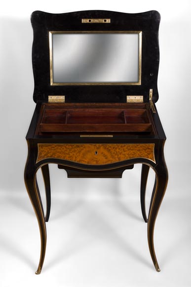 Julien-Nicolas RIVART (1802-1867) - Table à ouvrage à décor de campanules blanches et mauves en marqueterie de porcelaine-3