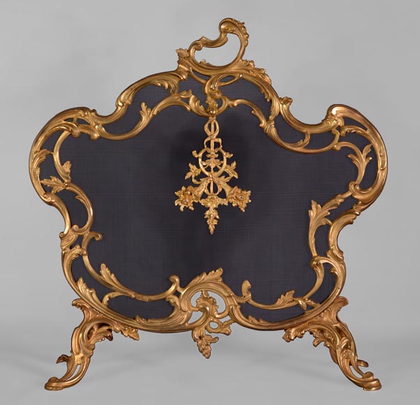 Pare-étincelles ancien de style Louis XV à décor de cornes d'abondance-0
