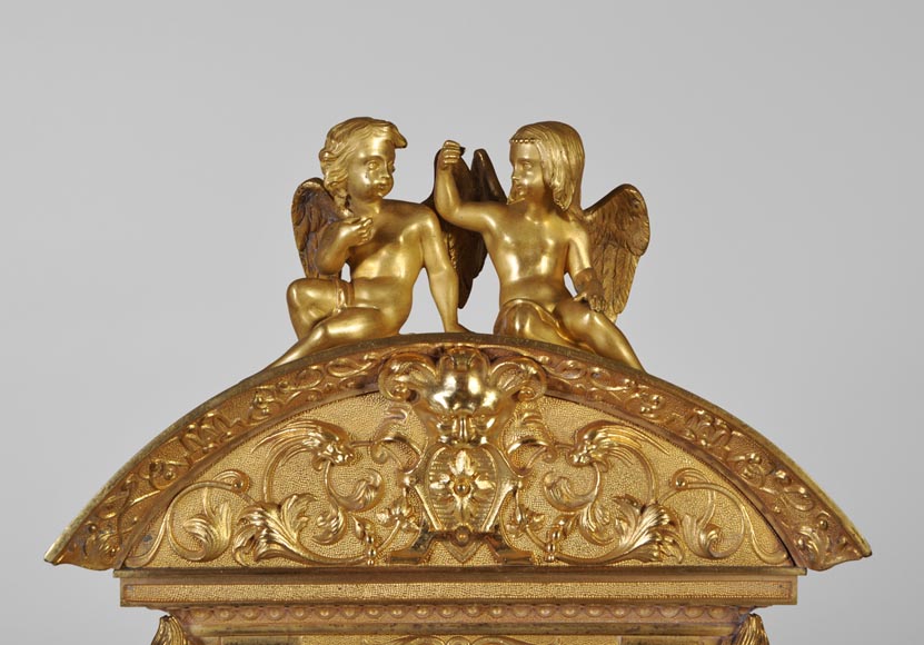 Importante garniture de cheminée Romantique en bronze doré aux Quatre Saisons-4