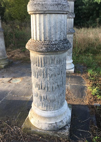 Temple d'Amour en pierre sculptée d'après le modèle du Château du Prince Noir près de Bordeaux-6