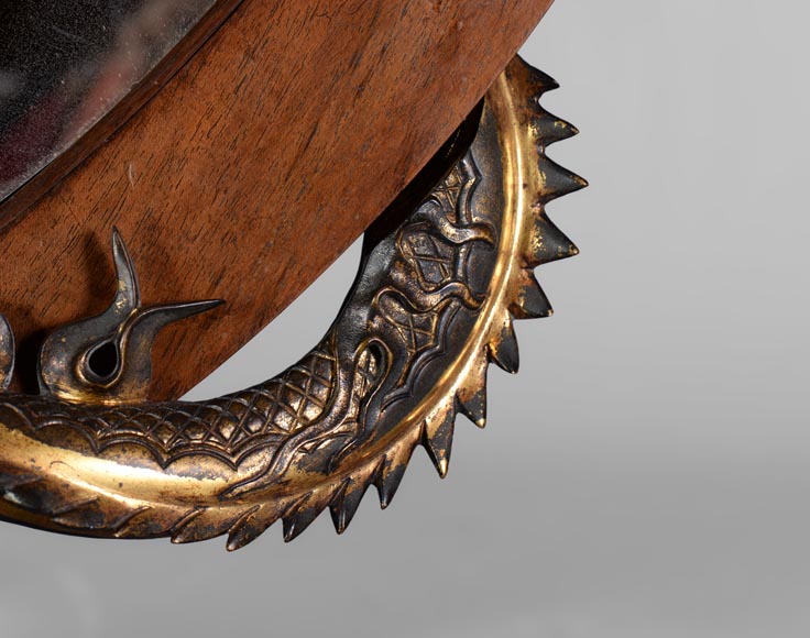 Gabriel VIARDOT (Att. à ) - Rare miroir japonisant en croissant de lune au dragon de bronze-5