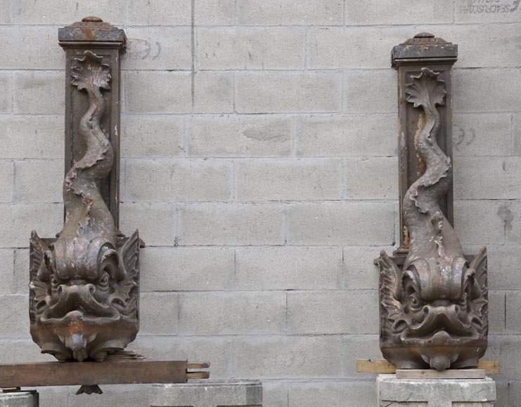 Gustave Eiffel (1832-1923) - Two cast iron dolphins coming from the Pont de la Porte de France in Grenoble, circa 1892_fr