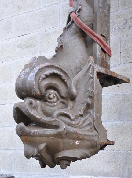 Gustave Eiffel (1832-1923) - Two cast iron dolphins coming from the Pont de la Porte de France in Grenoble, circa 1892_fr