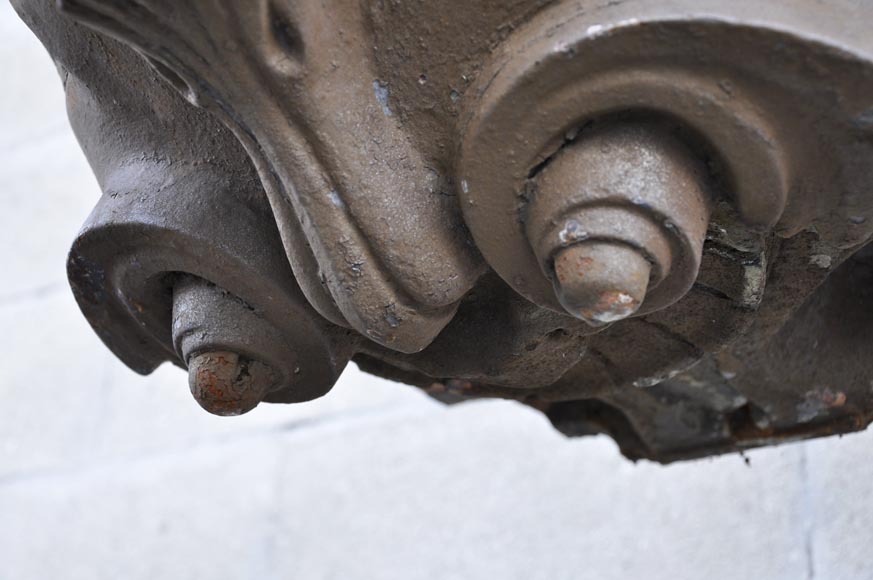 Gustave Eiffel (1832-1923) - Two cast iron dolphins coming from the Pont de la Porte de France in Grenoble, circa 1892_fr