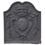 Belle plaque de cheminée ancienne aux armes de la famille Fyot, XVIIIè siècle
