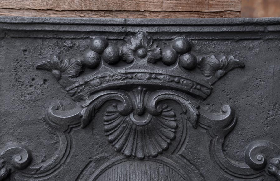 Belle plaque de cheminée ancienne aux armes de la famille Jannon, XVIIIè siècle-2