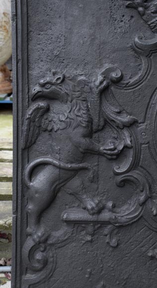Belle plaque de cheminée ancienne aux armes de la famille Jannon, XVIIIè siècle-3