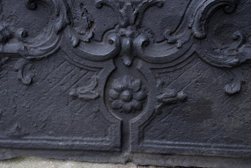 Belle plaque de cheminée ancienne aux armes de la famille Jannon, XVIIIè siècle-5