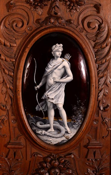 MAZAROZ-RIBAILLIER & SOYER Théophile — Important cabinet de présentation de style Néo-Renaissance en noyer sculpté, à émaux peints MAZAROZ-RIBAILLIER & SOYER Théophile — Important cabinet de présentation de style Néo-Renaissance en noyer sculpté, à émaux peints-4