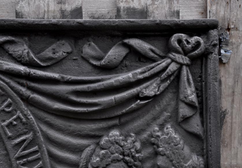 Plaque de cheminée ancienne au décor janséniste, XVIIIème siècle-5