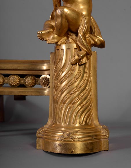 BOUHON Frères - Paire de chenets de style Louis XVI aux putti-6