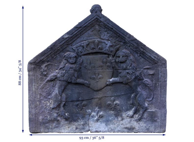 Plaque de cheminée ancienne aux armes de France et aux lions, XVIIème siècle-6