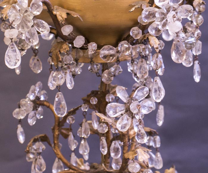 Lustre cage de style Louis XV en cristal de roche et métal doré-3