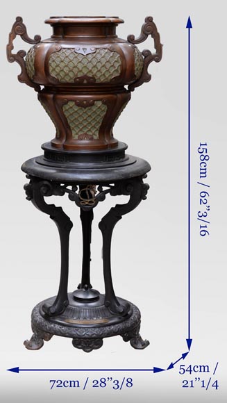 Fonderie Capitain-Gény, Vase cache pot en fonte à patine bronze sur trépied, vers 1892-9