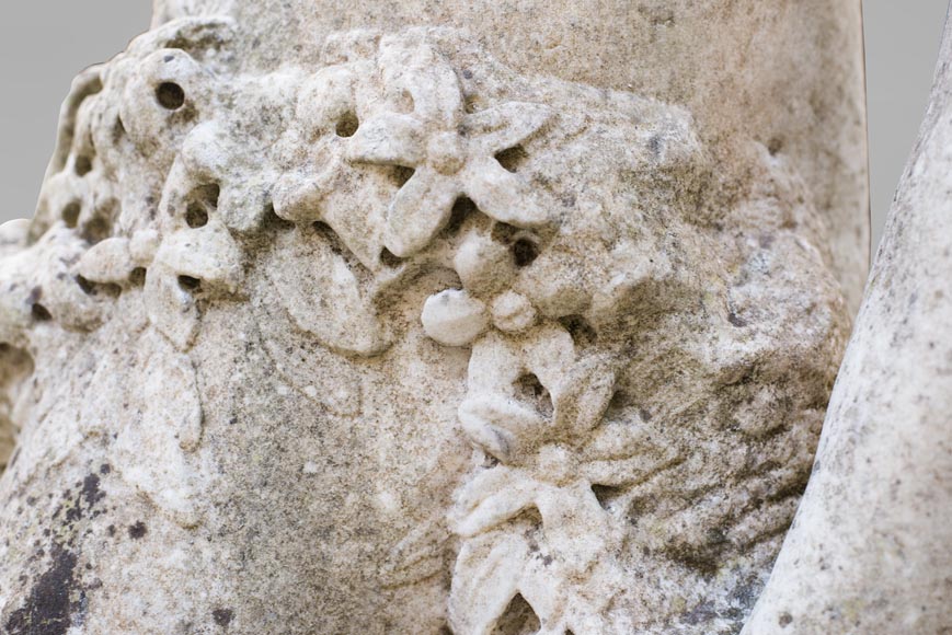 Vénus et Cupidon, statue hollandaise du XVIIe siècle, en marbre de Carrare-10