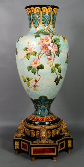 Très beau et important vase balustre Napoléon III en porcelaine sur une base en placage de bois et écailles-2