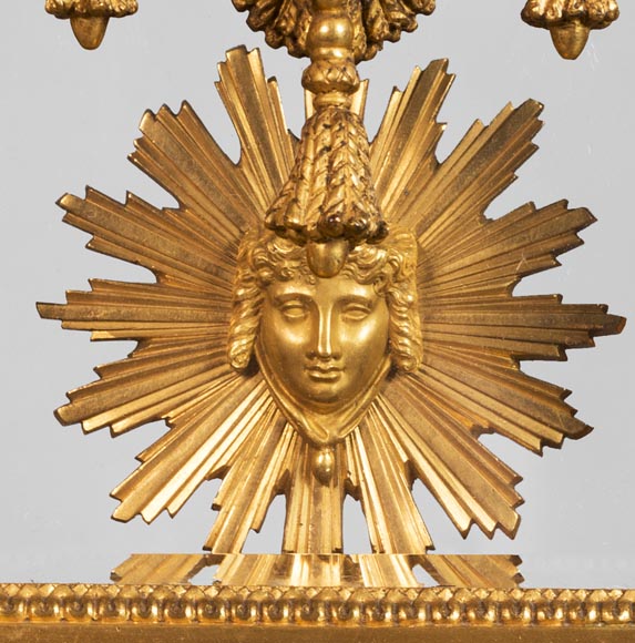 Pendule de style Louis XVI, en bronze doré-3