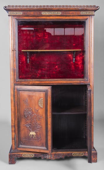 Meuble vitrine à décor extrême-oriental dans le goût de Gabriel Viardot (1830-1906)-1