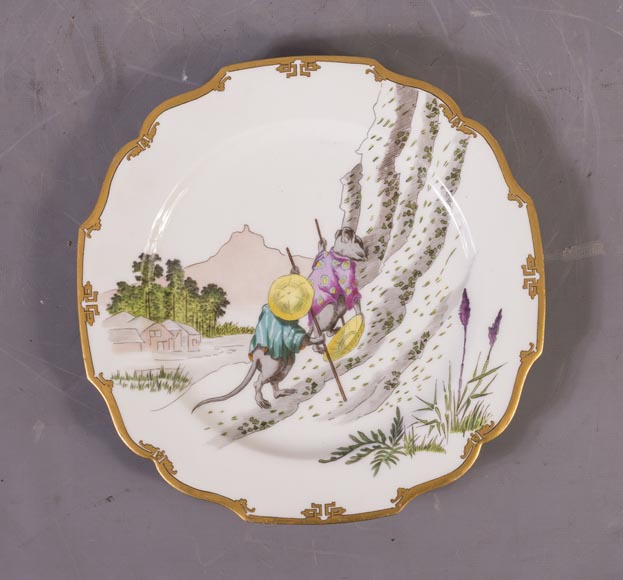 Ch. PILLIVUYT & Cie, Paris - « Le village secret des souris » Ensemble de 12 assiettes japonisantes inspirées par la Manga de Hokusai-5