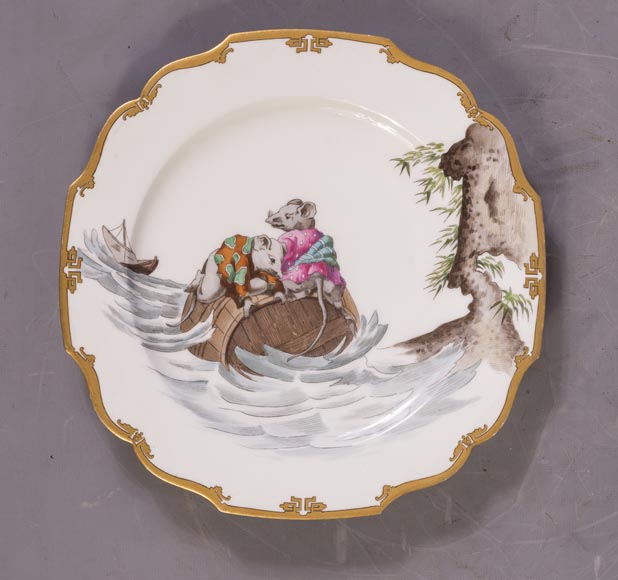 Ch. PILLIVUYT & Cie, Paris - « Le village secret des souris » Ensemble de 12 assiettes japonisantes inspirées par la Manga de Hokusai-9
