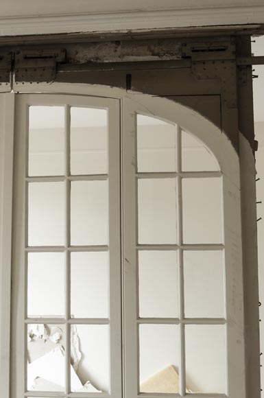 Grande porte ancienne vitrée et coulissante-1