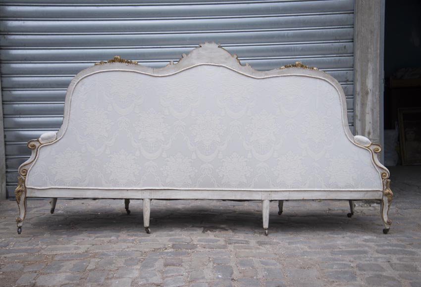 Grande banquette ancienne de style Louis XV en bois doré-14