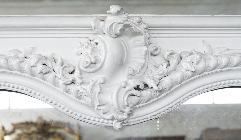 Trumeau ancien de style Louis XV à décor d'une coquille asymétrie et fronton en arbalète -1