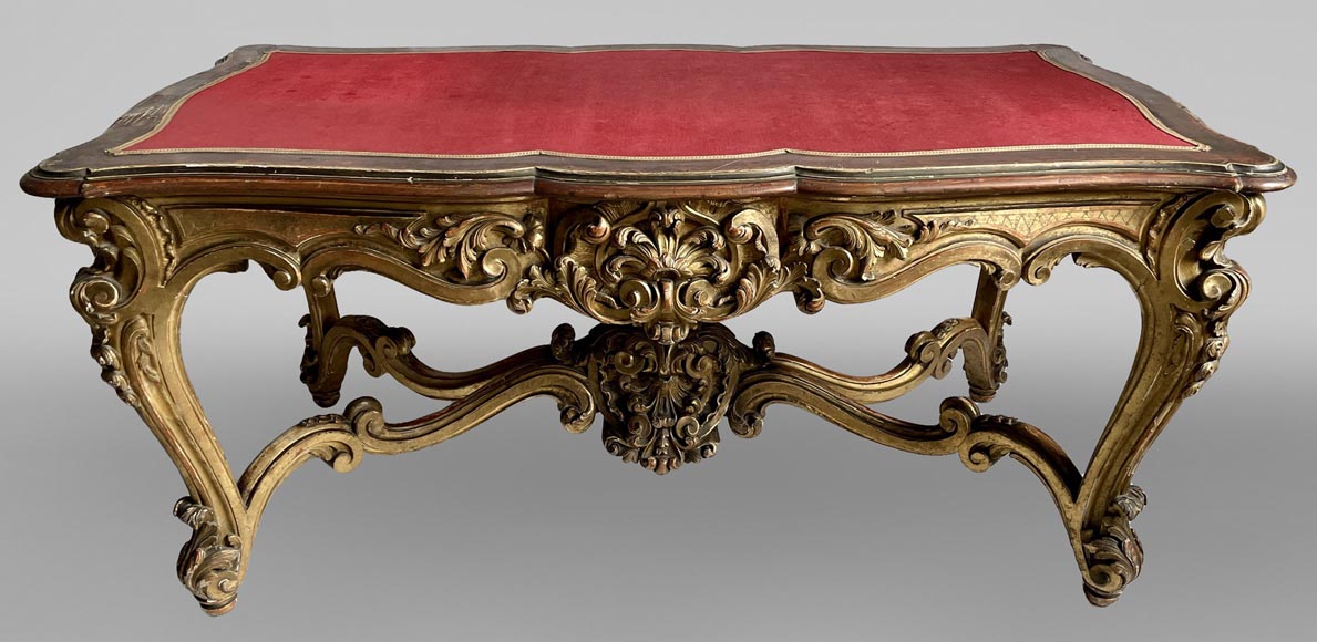 Table de milieu de style Louis XV en bois doré sculpté, XIXe siècle-0