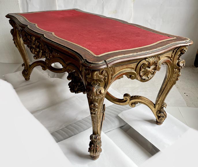 Table de milieu de style Louis XV en bois doré sculpté, XIXe siècle-4