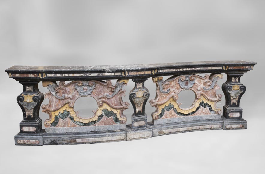 Paire de balustrades de style Baroque en marbre polychrome-1