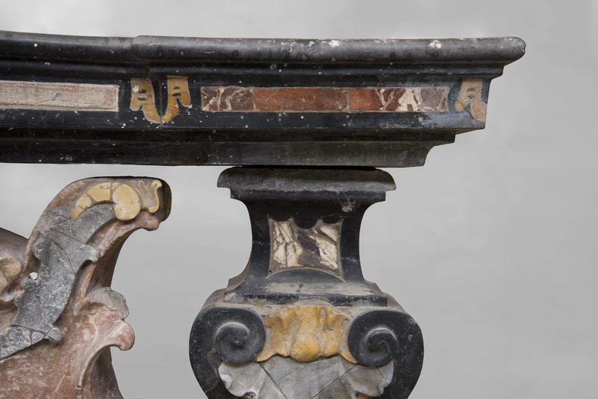 Paire de balustrades de style Baroque en marbre polychrome-8