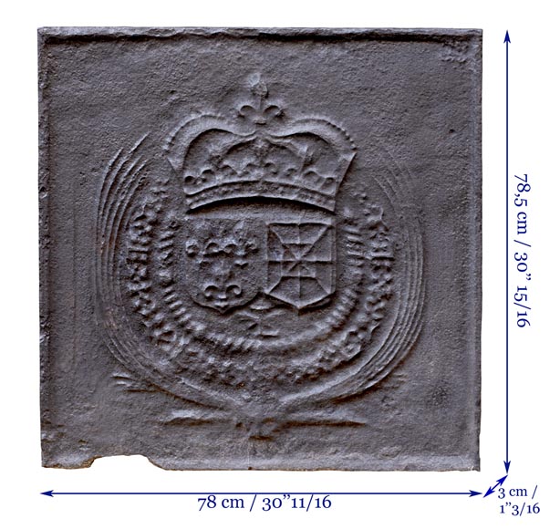 Plaque de cheminée du XVIIIe aux Armes de France et de Navarre-7